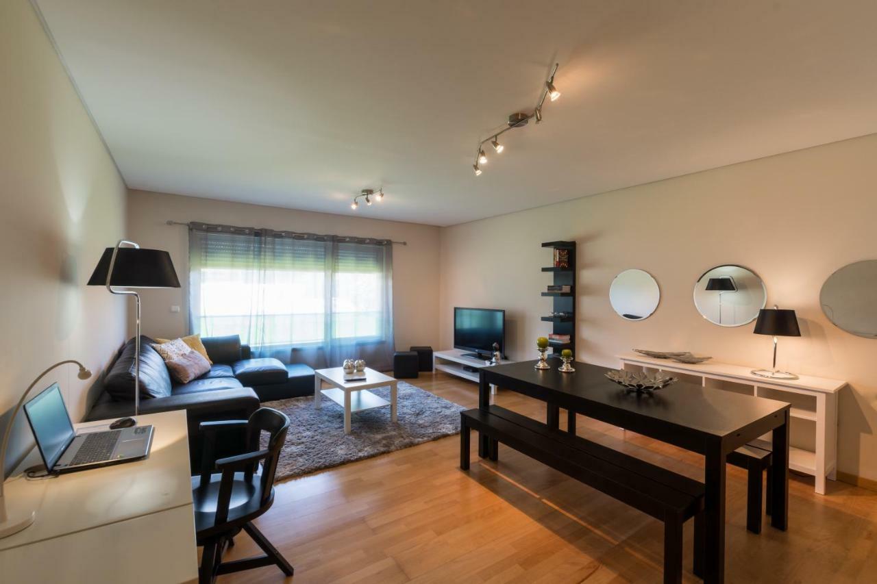 Casa Do Pico Do Salomao Apartment ปอนตาเดลกาดา ภายนอก รูปภาพ