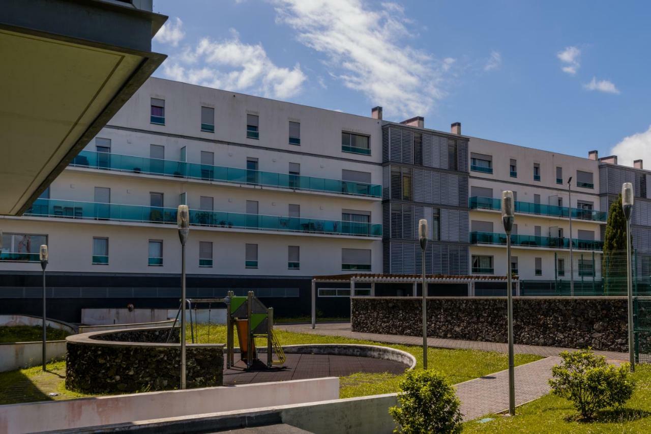 Casa Do Pico Do Salomao Apartment ปอนตาเดลกาดา ภายนอก รูปภาพ